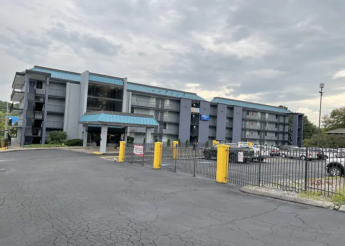 Rodeway Inn- Nashville Airport - Downtown - Mexican Restaurant On Site